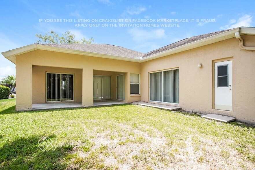 Building Photo - 6138 36th Ln E