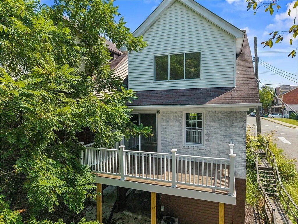 Building Photo - 362 Marshall Ave