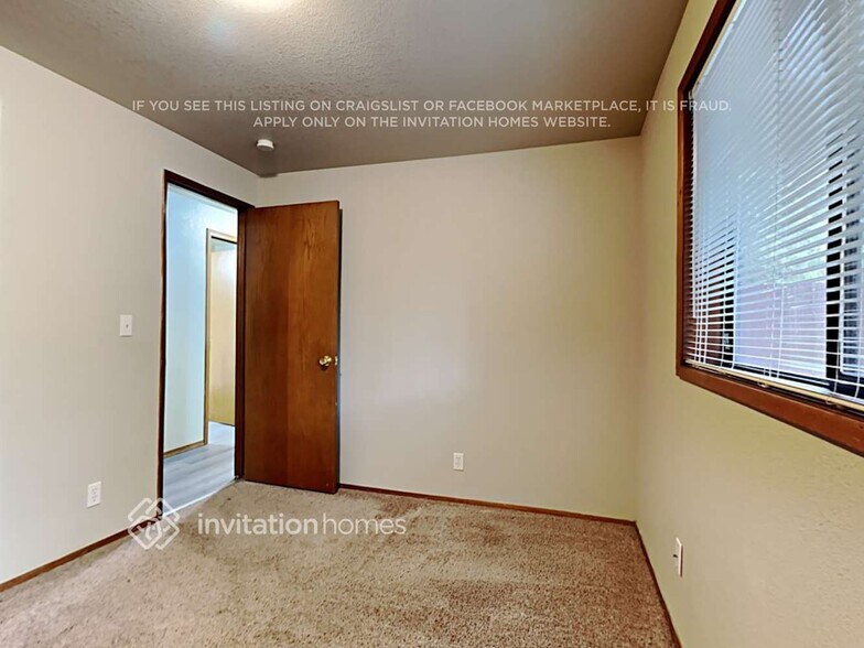 Building Photo - 19401 78th St E