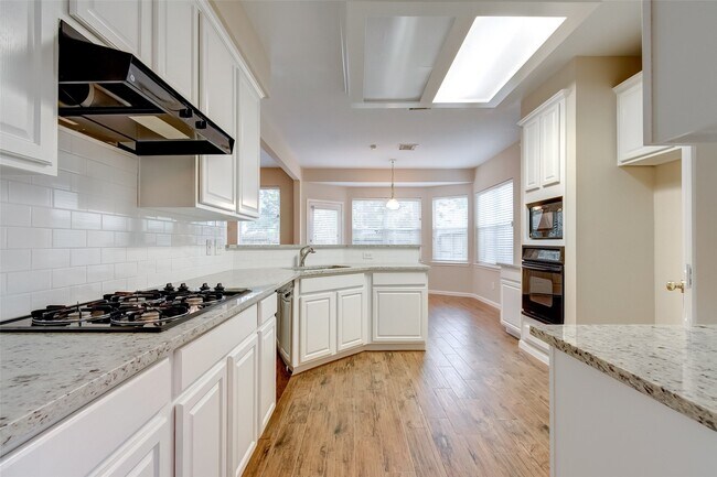 Building Photo - 22415 Rue Canyon Ct