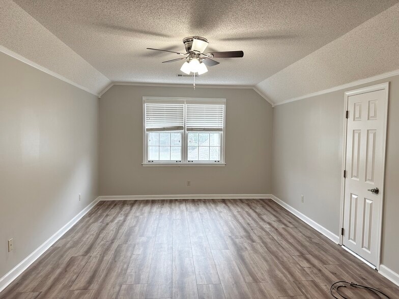 Building Photo - 3046 Dee Ann Dr