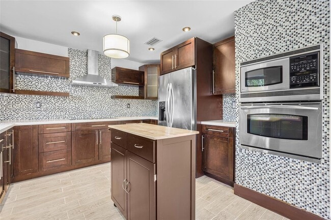 Building Photo - 11335 SW 74th Ln