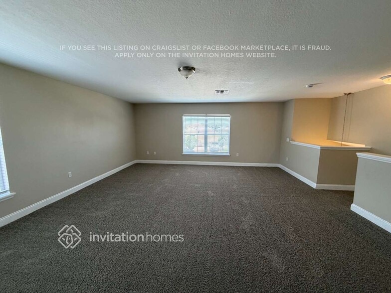 Building Photo - 1129 Hacienda Cir