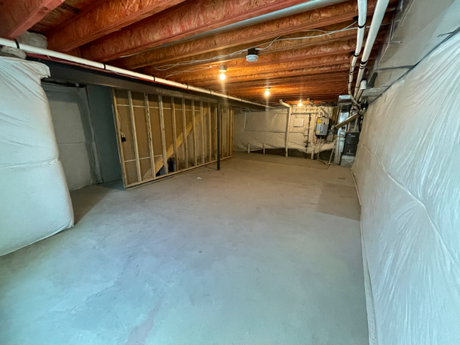 Building Photo - 6565 Carriage Meadows Dr