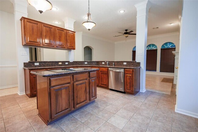 Building Photo - 1131 Spinnaker Way