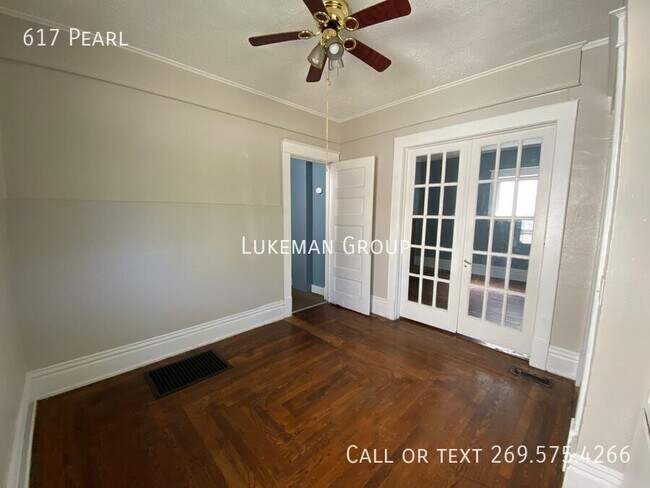 Building Photo - 617 Pearl-