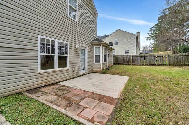 Building Photo - 5508 Kiev Dr