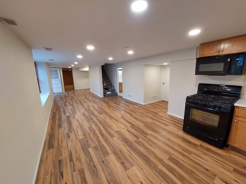 Kitchen/Living area - 4725 Winnetka Ave N