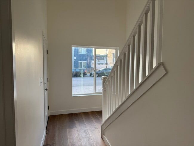 Building Photo - 515 S 800 W