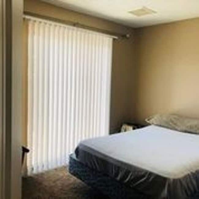 Building Photo - Cute 2 Bedroom, 2 Bathroom Townhome in Dix...
