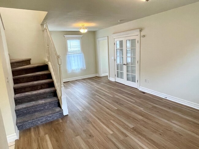 Building Photo - Boise Neighborhood 3-Story Victorian, Walking Distance to N Mississippi