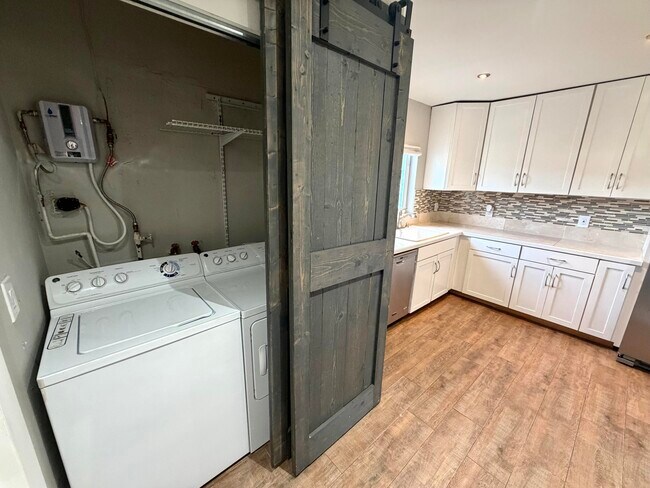 Building Photo - 3241 SW 19th St