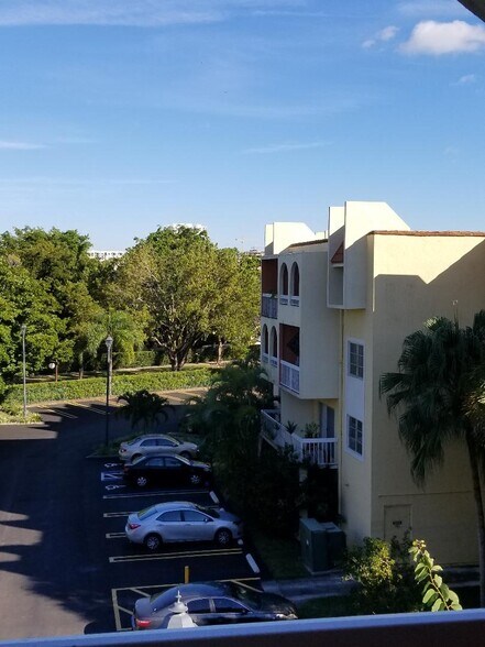Building Photo - 7820 Camino Real