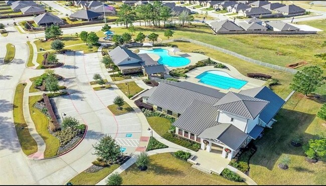 Building Photo - 15004 Monserrat Ln