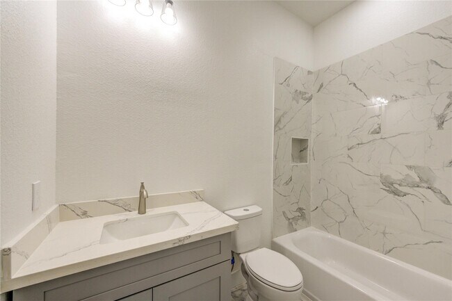 Building Photo - 9727 Stedman St