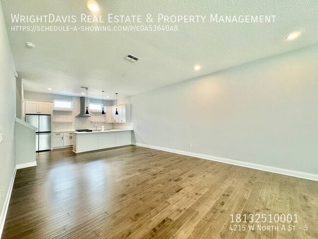 Building Photo - 4215 W North A St