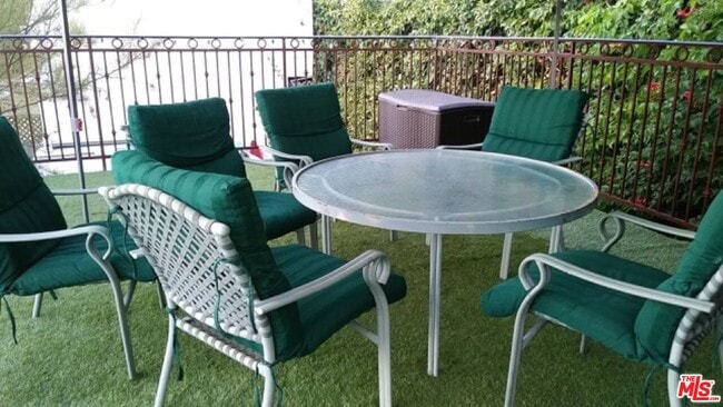 Building Photo - 2420 Teviot St