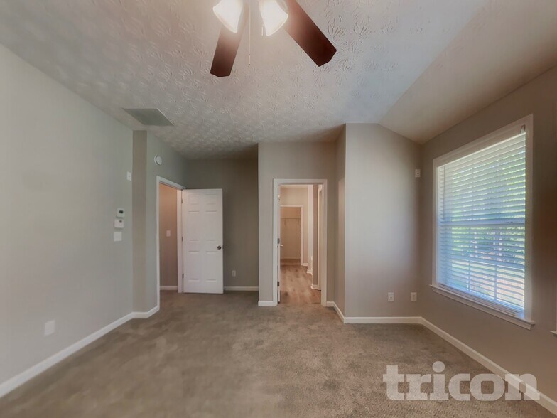 Building Photo - 2955 Nightfall Terrace