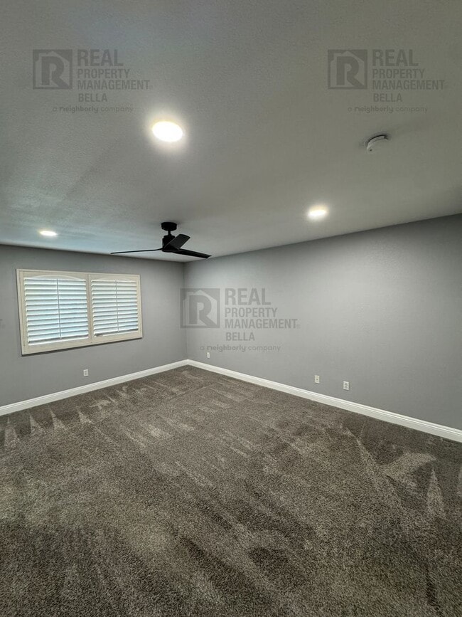 Building Photo - 23694 Canyon Heights Dr