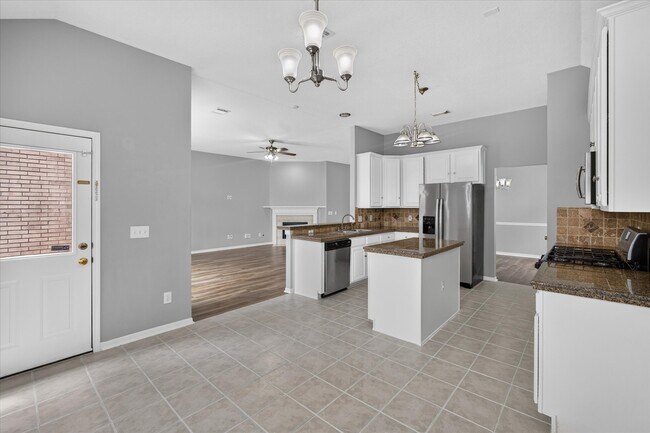 Building Photo - 26 Millport Dr