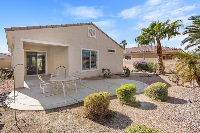 Building Photo - 81370 Avenida Altamira