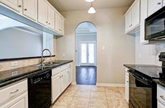 Building Photo - 2034 Marchwood Manor Dr