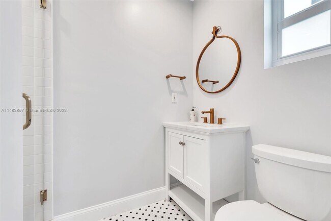 Building Photo - 2180 SW 24th St