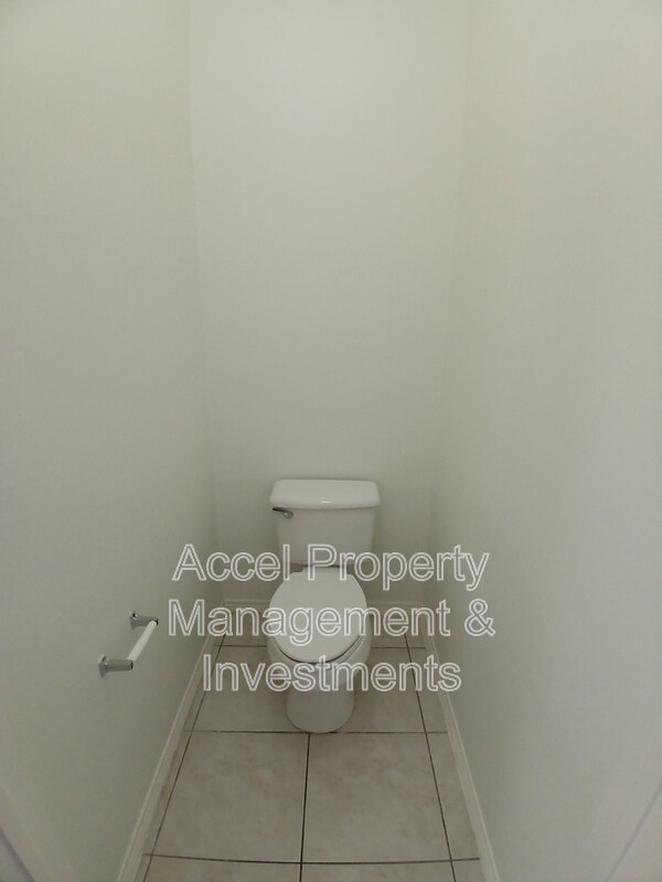 Building Photo - 130 San Jacinto St