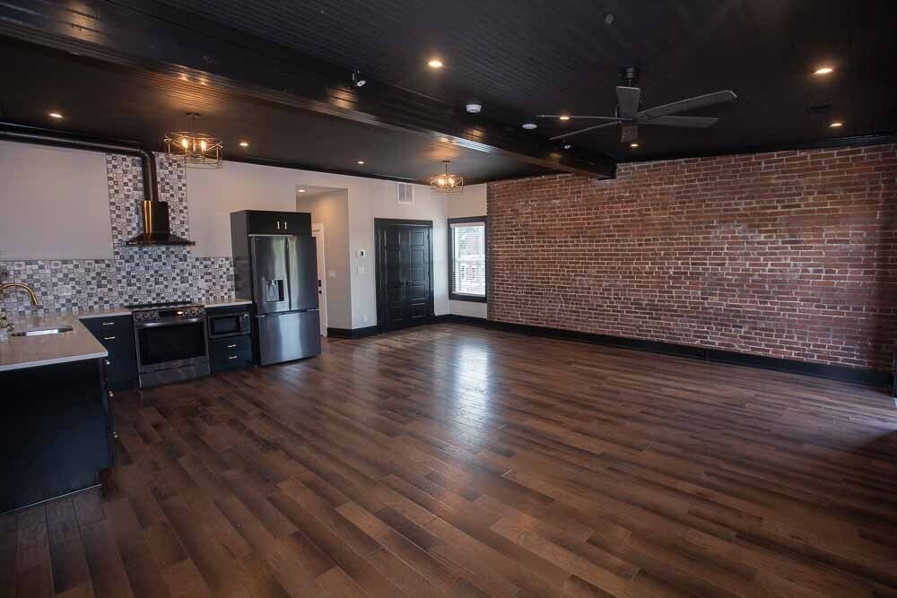 Building Photo - 1529 W Market St