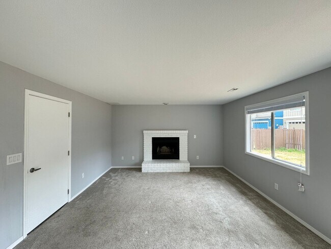 Building Photo - 16023 2nd Pl W
