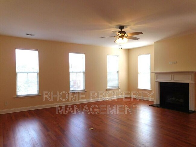 Building Photo - 5905 Brookside Oak Cir