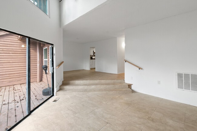 Building Photo - 2565 Terrace Trail