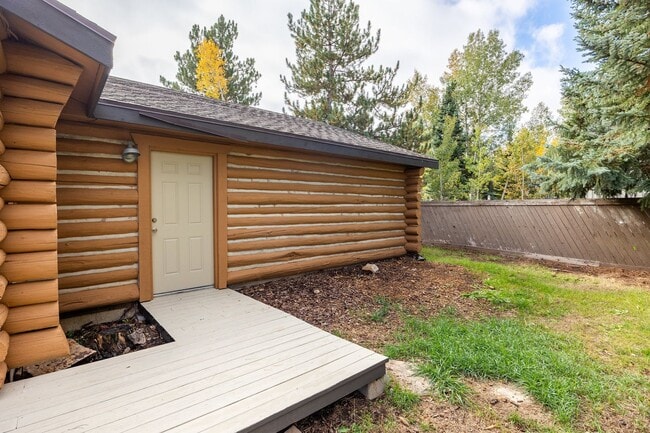 Building Photo - Updated Log Cabin in Park City — Modern Co...