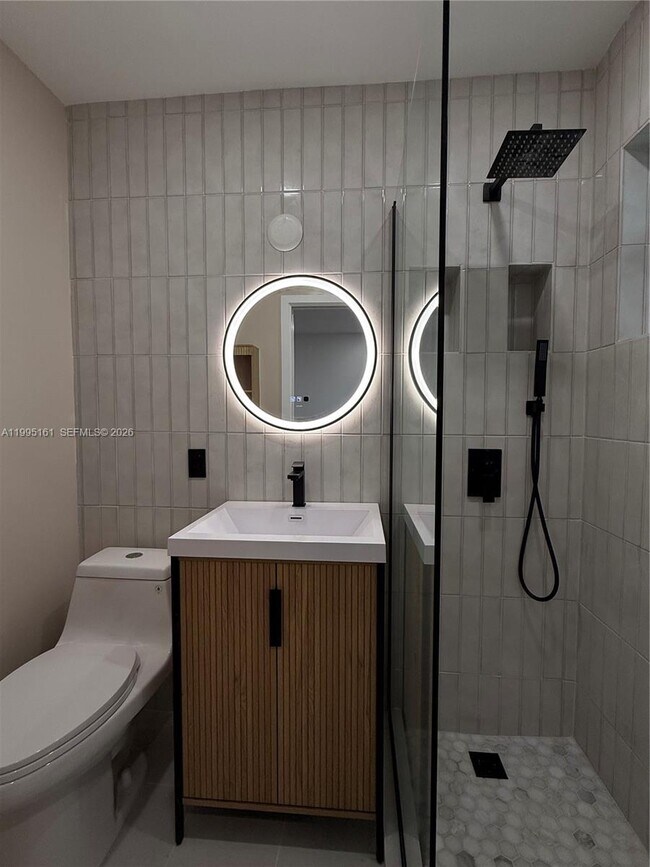 Building Photo - 345 Michigan Ave