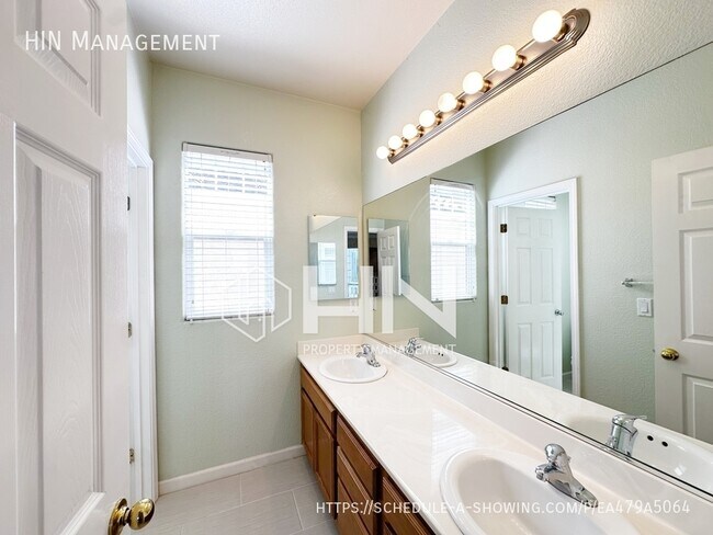Building Photo - 28982 Jetty Way