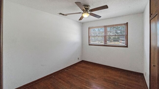 Building Photo - Cozy 3-Bedroom Home with Corner Lot in Rincon