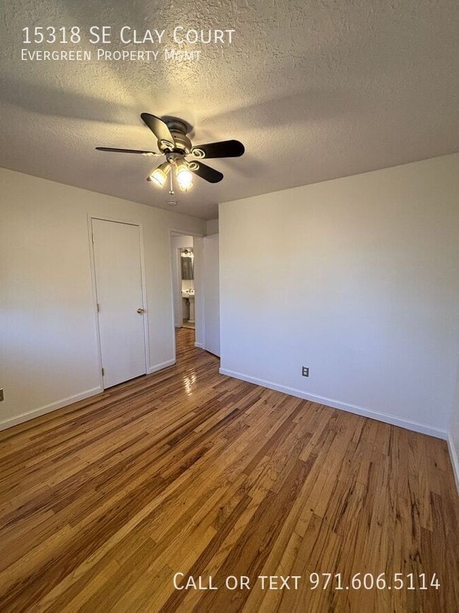 Building Photo - 15318 SE Clay Ct