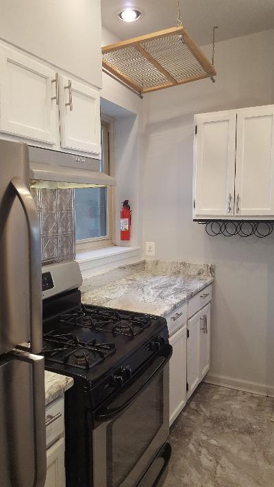 Building Photo - 1617 Christian St