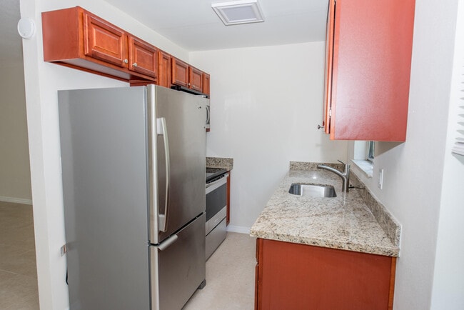 Building Photo - 125 W Hidden Valley Blvd