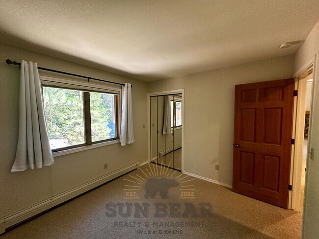 Building Photo - 2 Bedroom Condo with garage in McCloud! Wa...