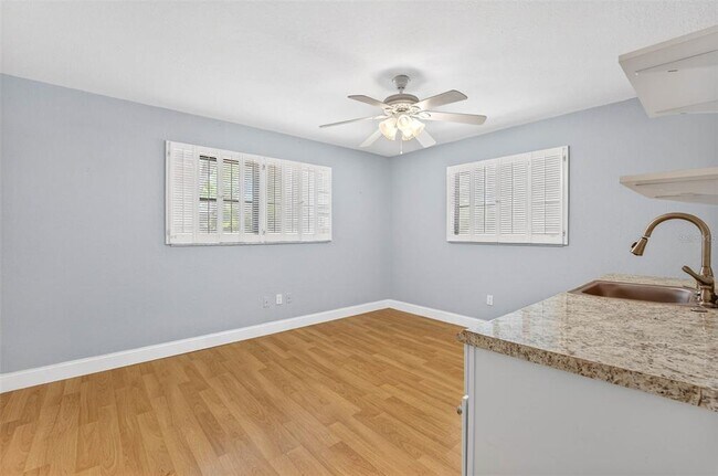 Building Photo - 2111 Paddock Cir