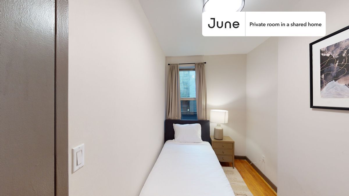 Building Photo - Room in Shared 3 bed/1 bath home in Upper East Side