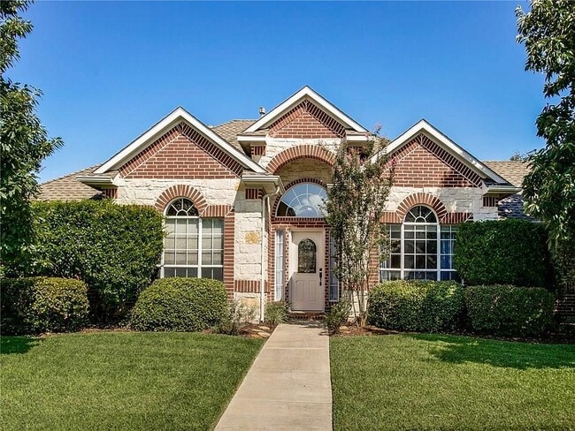 Primary Photo - 4835 Stetson Dr N