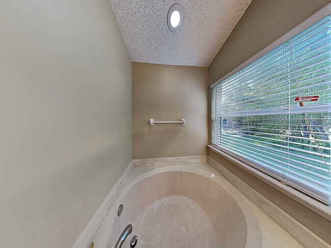 Building Photo - 976 Ashton Cove Terrace