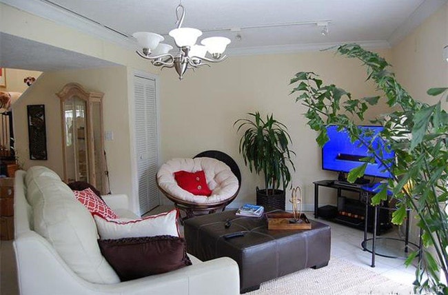Building Photo - 8149 Lagos De Campo Blvd