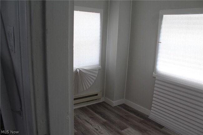 Building Photo - 3629 W 130th St