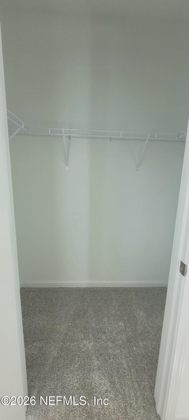 Building Photo - 40 Kingsville Ct