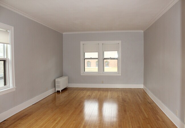 Building Photo - 1696 Grand Ave