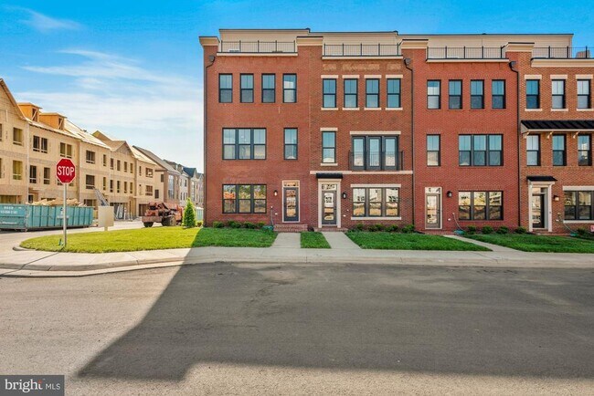 Building Photo - 22958 Clarence Walk Ter