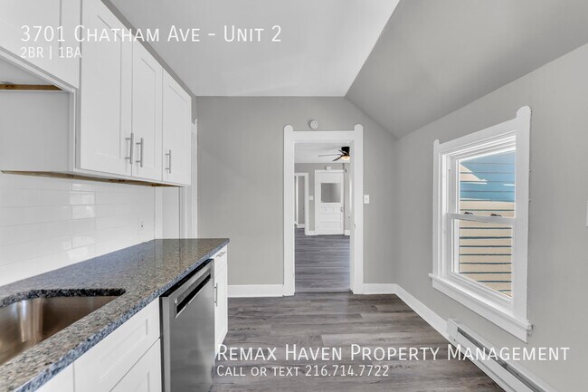 Building Photo - 3701 Chatham Ave